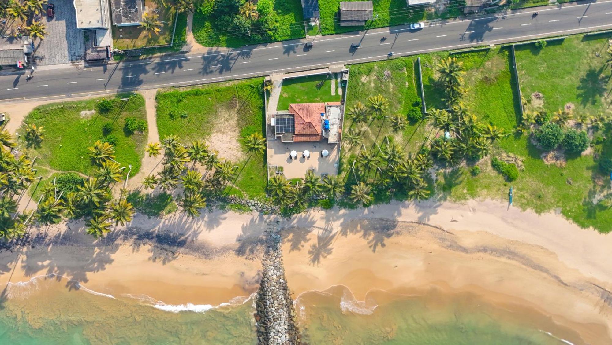 Hotel House By The Sea Hikka Hikkaduwa Exteriér fotografie