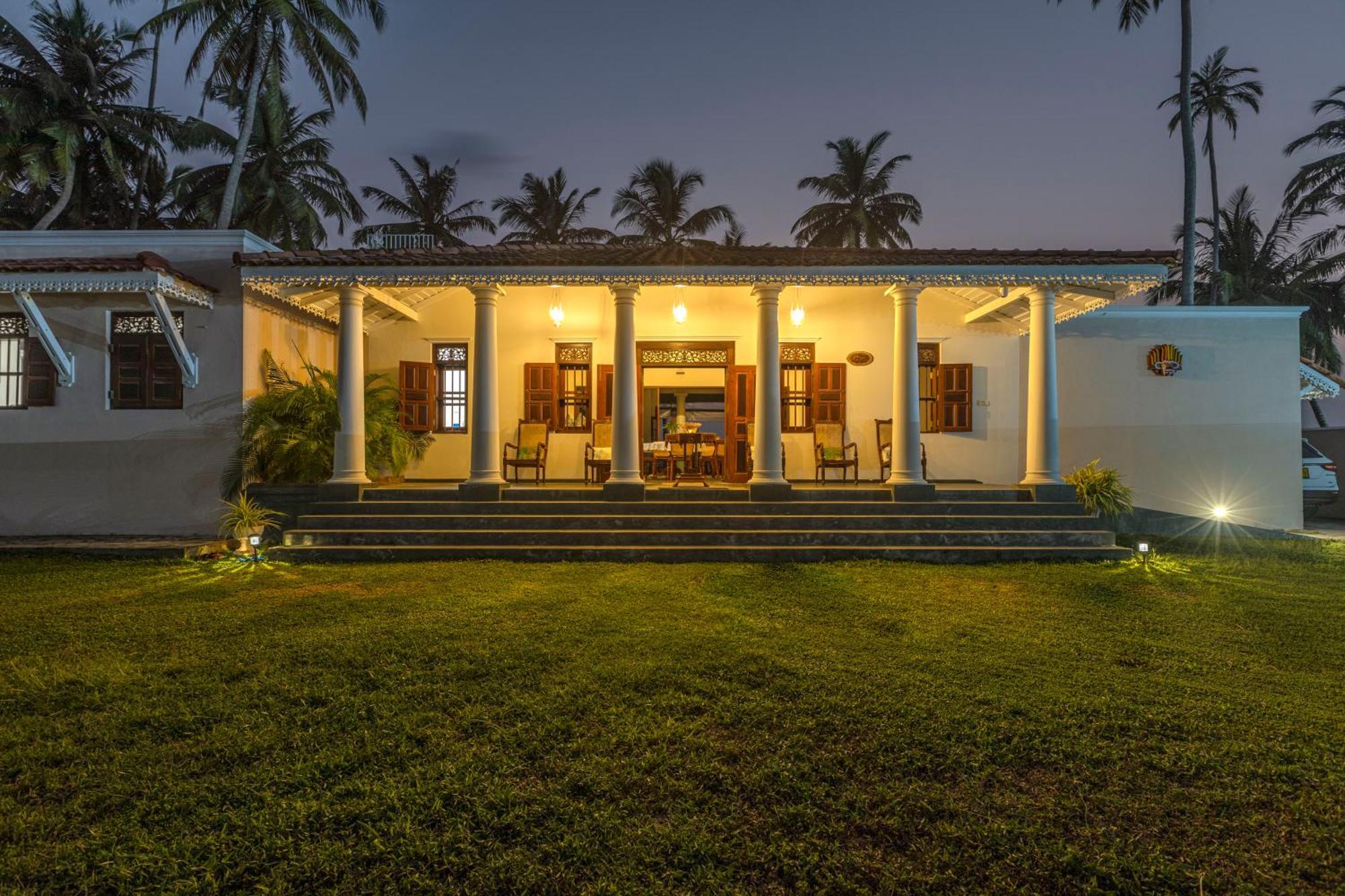 Hotel House By The Sea Hikka Hikkaduwa Exteriér fotografie